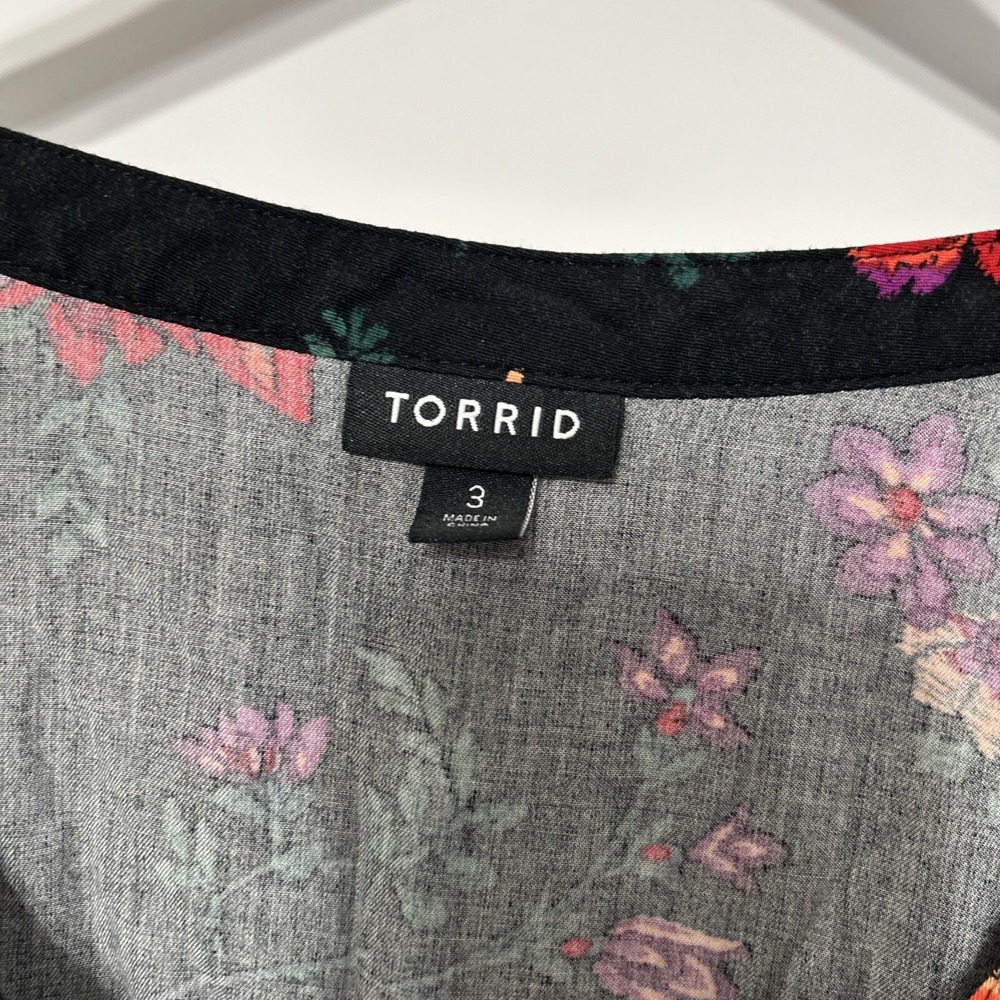 Torrid Womens Smocked Babydoll Top Size 3X Button Long Puff Sleeve Floral Print - Picture 8 of 16